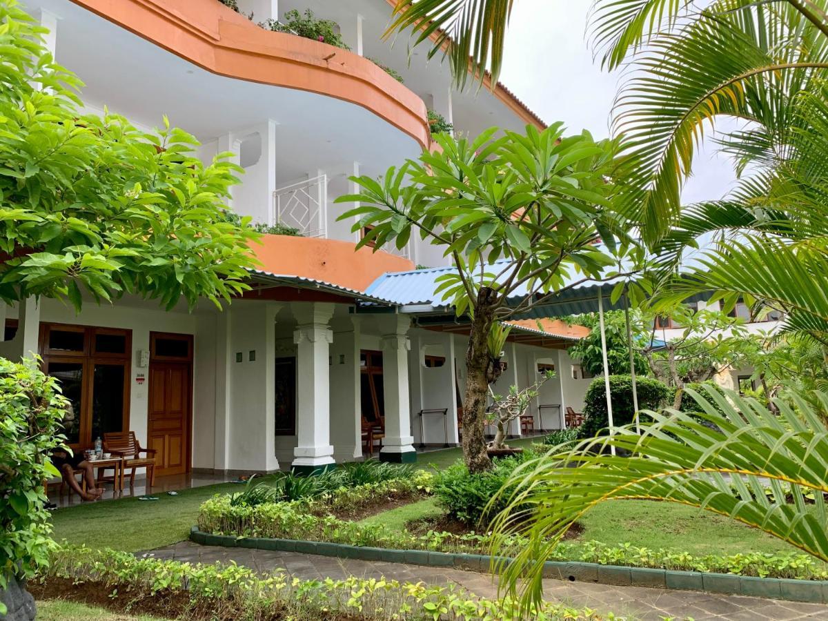 Febri'S Hotel & Spa Kuta Lombok Exterior foto