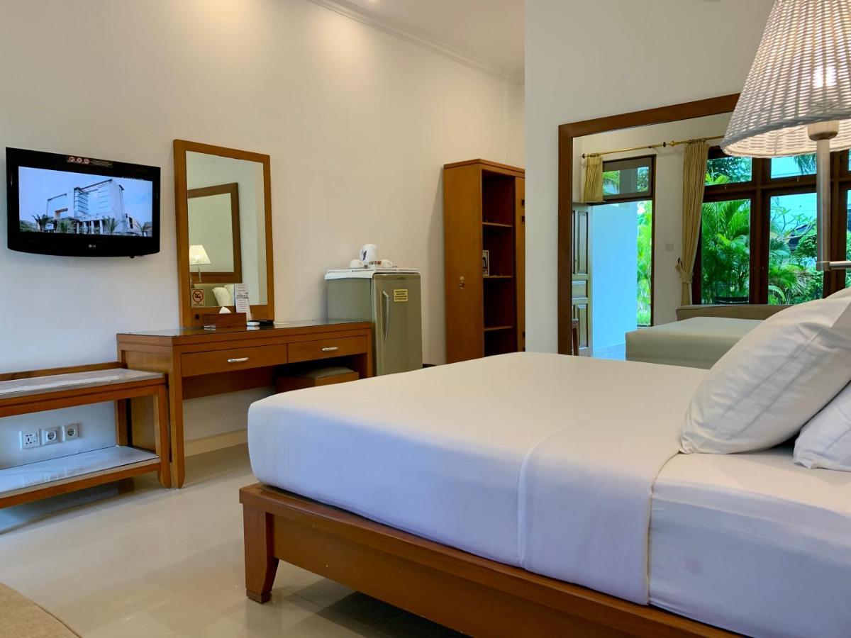 Febri'S Hotel & Spa Kuta Lombok Exterior foto